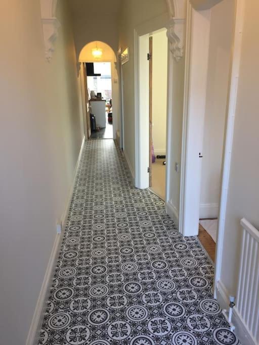 Spacious Victorian Townhouse With Cathedral Views لينكولن المظهر الخارجي الصورة